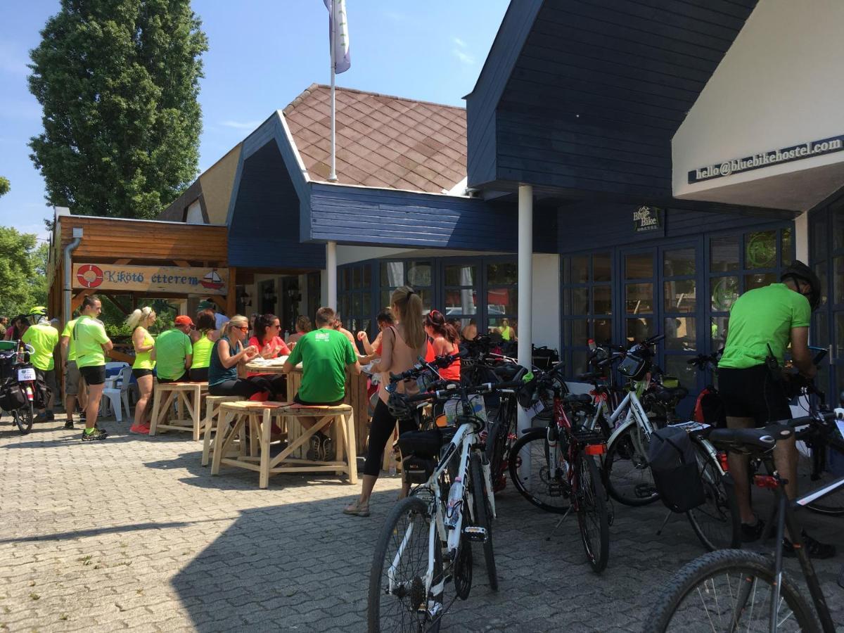 Blue Bike Hostel บาลาตอนเซเมช ภายนอก รูปภาพ